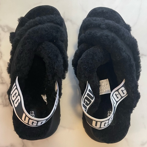 Ugg fuzzy slides - Picture 4 of 6